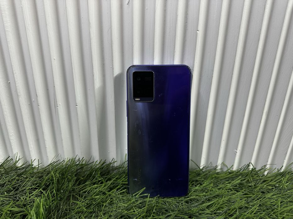 телефон Vivo Y21 64 gb