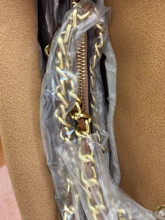 Кафява дамска чанта Coach