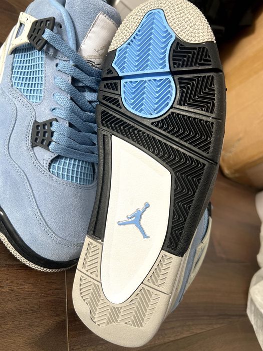 Jordan 4 University Blue *Reducere*