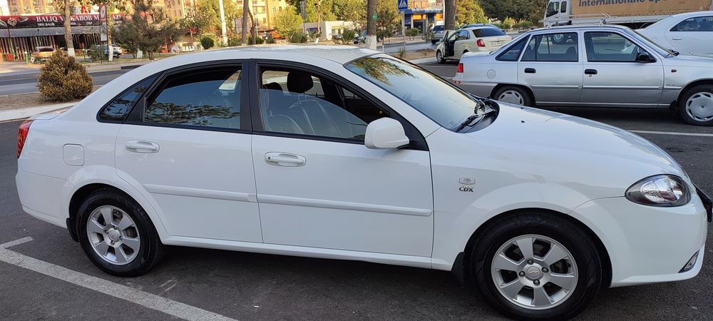 Gentra 2014 . 2- pozitsiya. Xolati alo. Birinchi qo'l