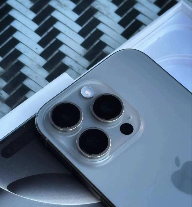 Продаётся Iphone 16 pro