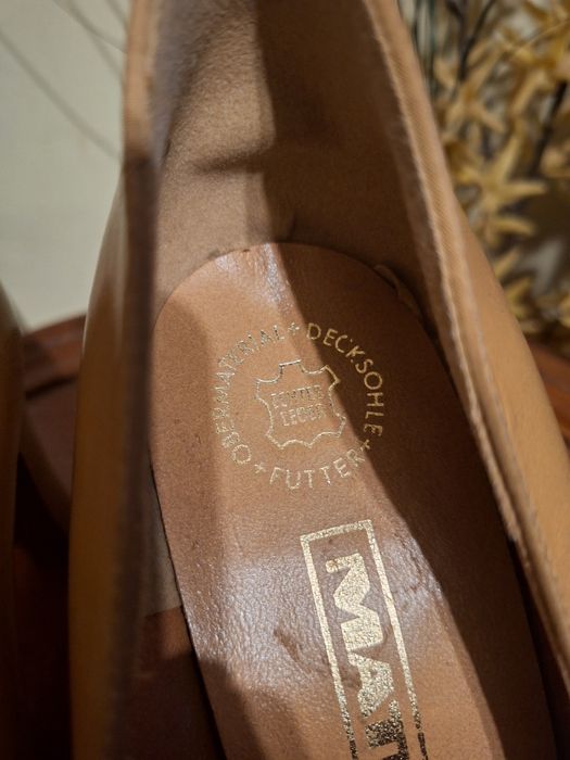 Pantofi de dama din piele