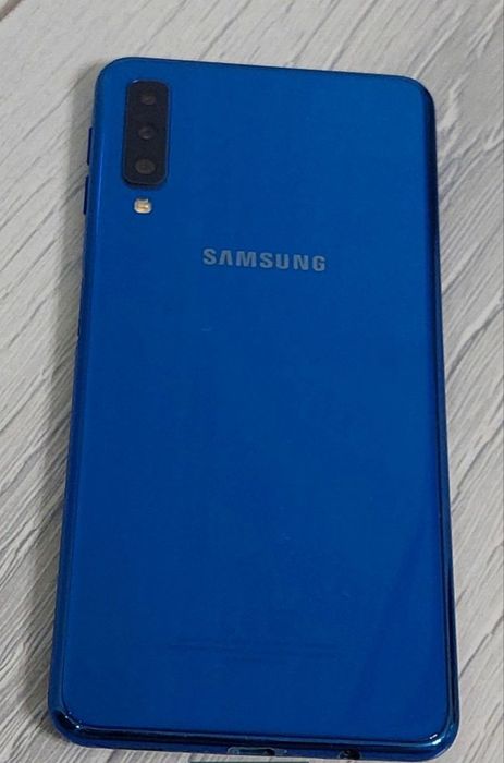 Самсунг А7 2018 сатылады