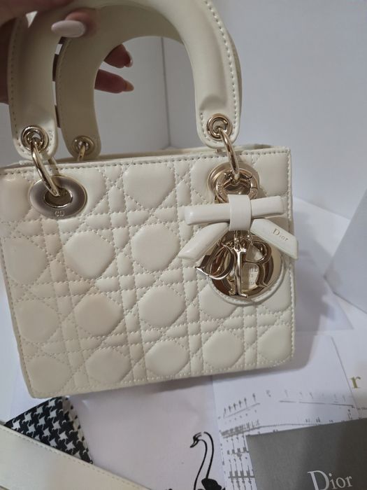 Налична чанта Lady Dior Latte