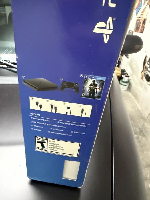 Playstation 4 +слушалки