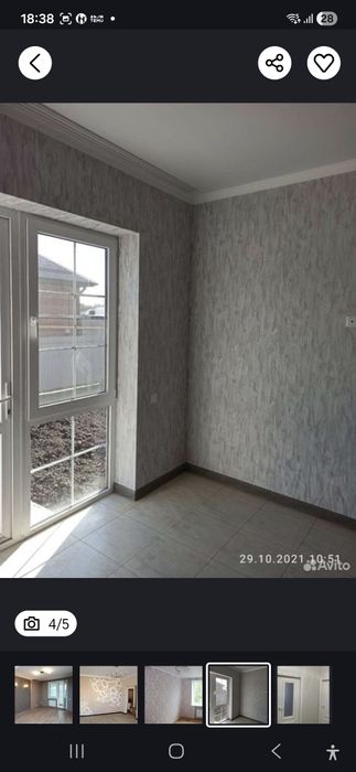 Поклейка обоев ремонт