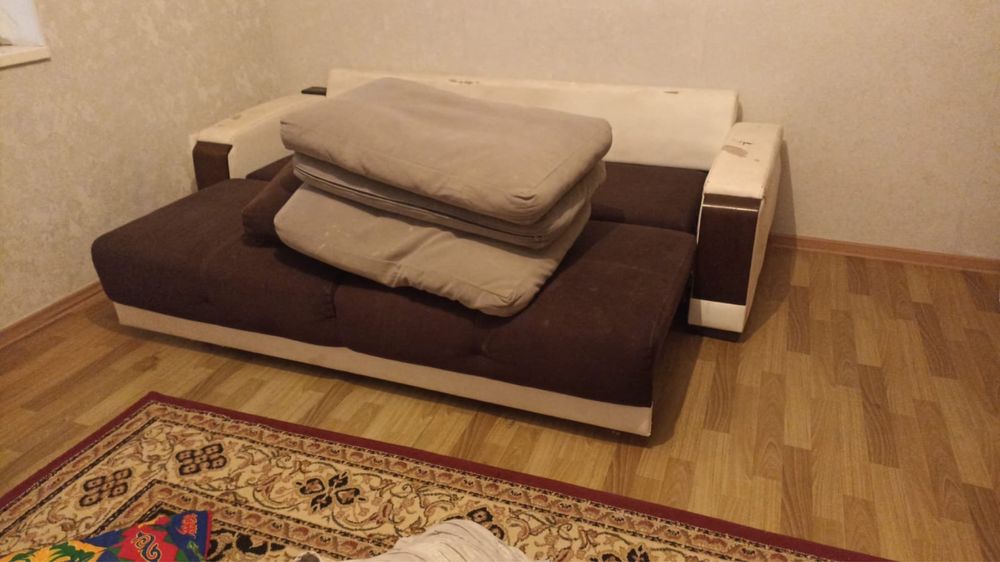 Продаю диван раскладной!