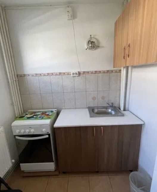 Дава се под наем Двустаен апартамент в Пловдив, Остромила - 65 кв.м за 249.9 € - Снимка #1