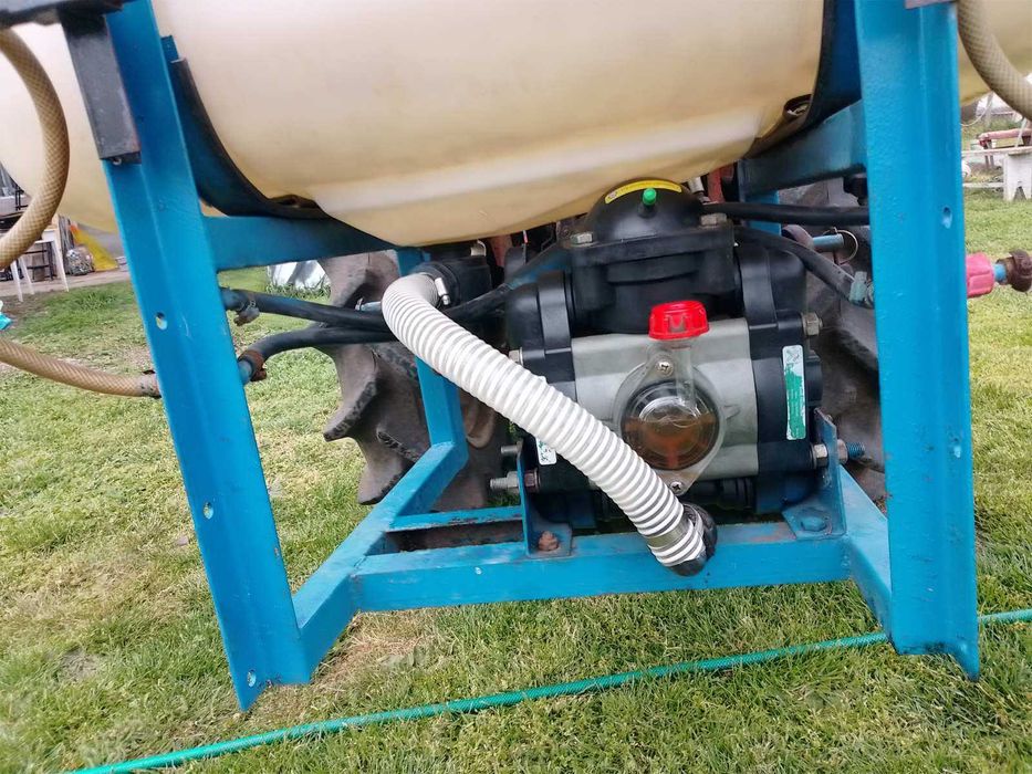 Пръскачка за тракторче