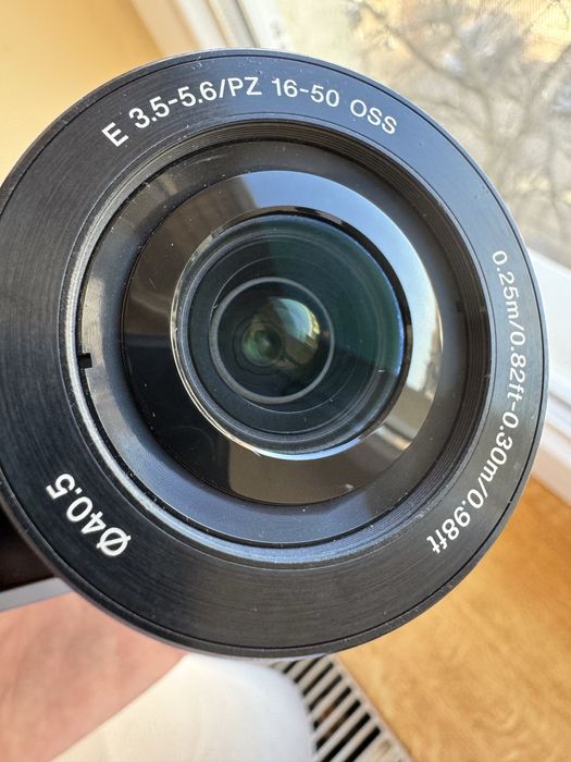 Sony E PZ 16-50mm f/3.5-5.6 OSS
