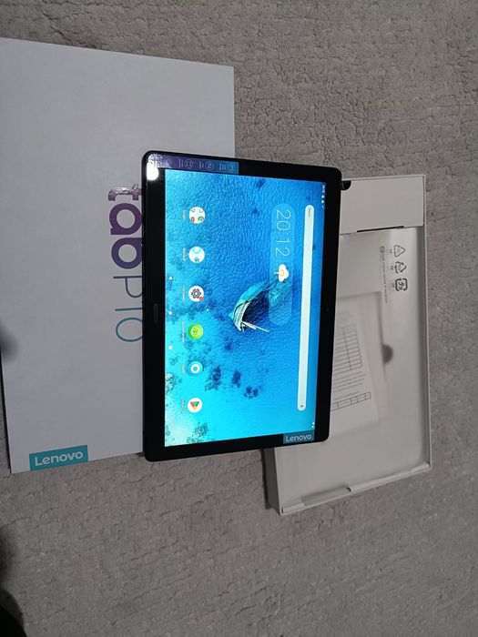 Продам планшет ленова таб 10