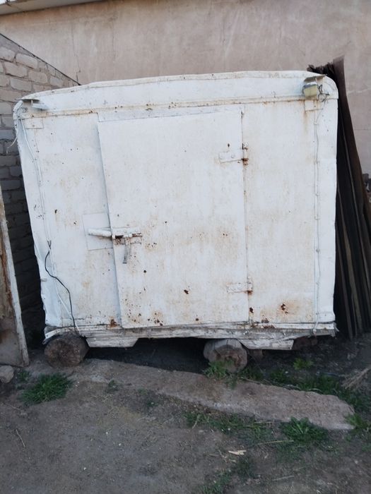 Будка от УАЗИКА. В Астане.