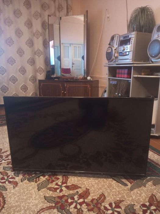 Televizor sotiladi 1200  ming keliwlib savdo qlinadi