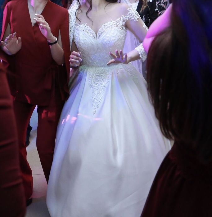 Свадебное платье продам