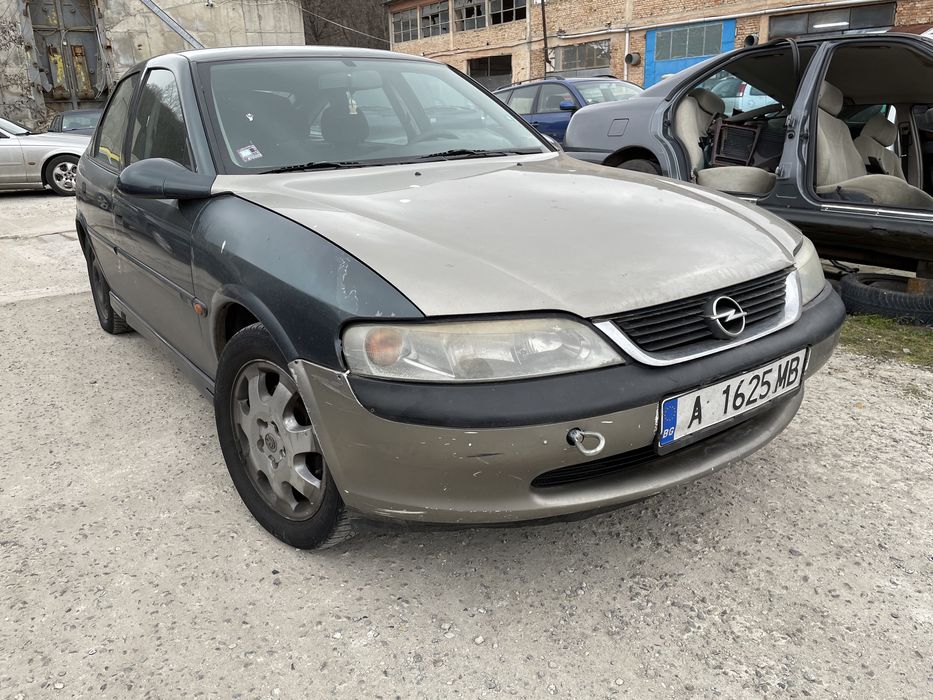 Opel Vectra 1.8i 16v 2001 На Части