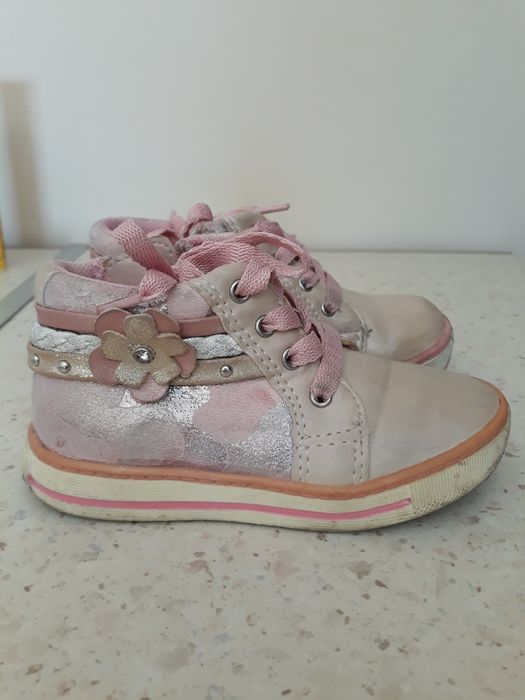 Кецове и джапанки