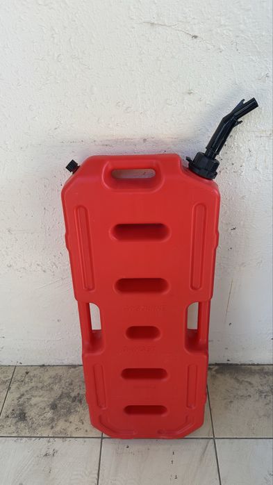 Продается канистра 20л