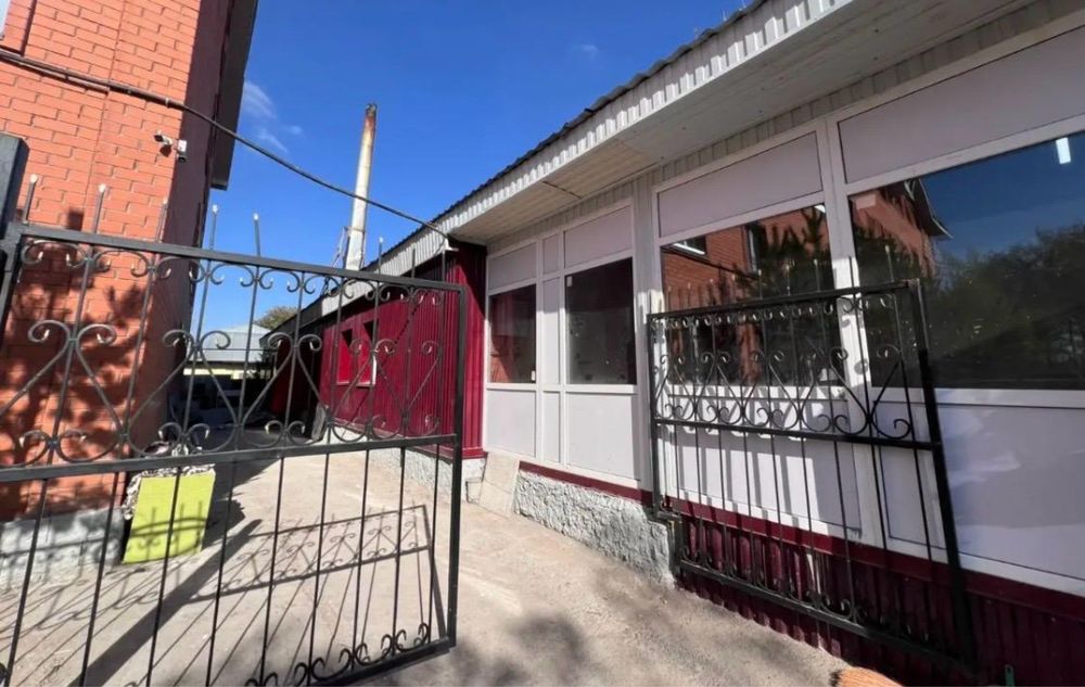 Продаётся общежитие