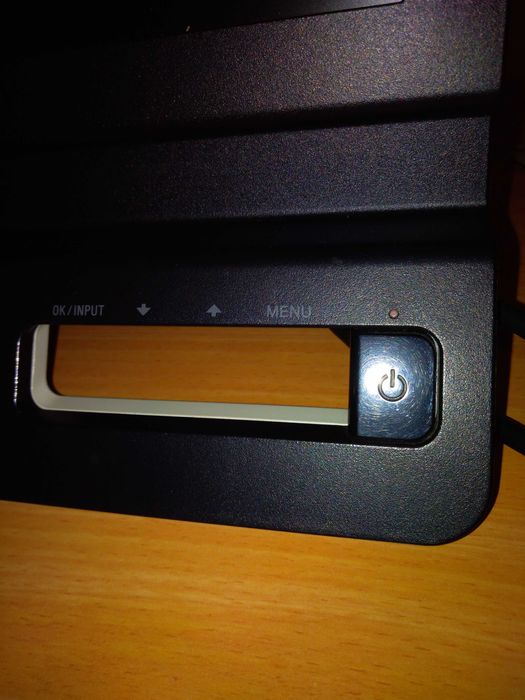 Монитор SONY - SDM - E -76 D .