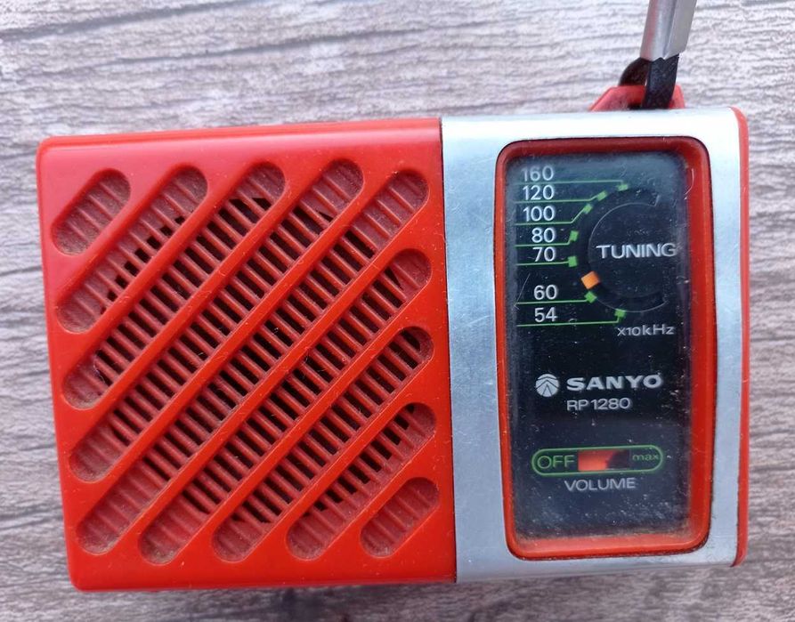 Ретро Джобно Радио Транзисторче Sanyo RP 1280 и Sharp BP-170