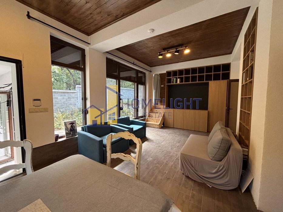 Самостоятелна къща в кв. Драгалевци