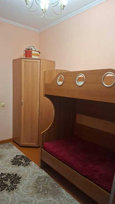 Продам детский гарнитур и шторы