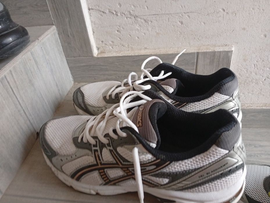 Разпродажба Мъжки маратонки и обувки