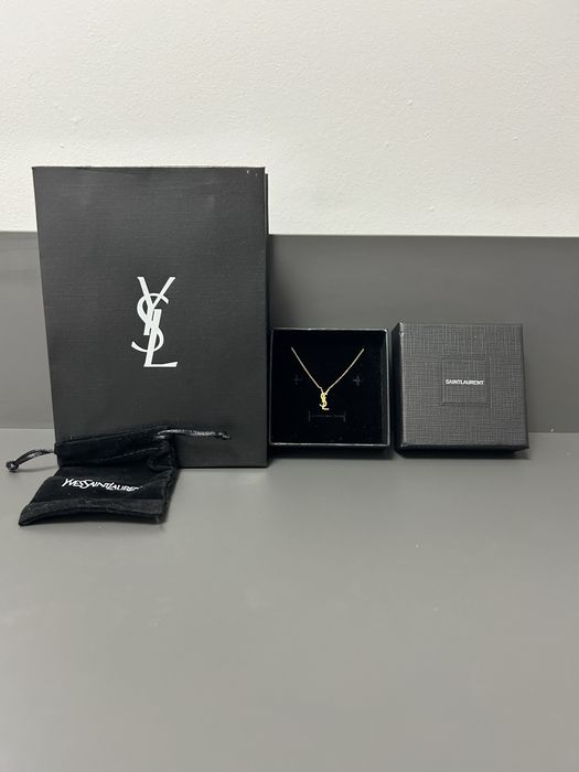 Lanț Saint Laurent Auriu Cu Pandantiv Logo YSL