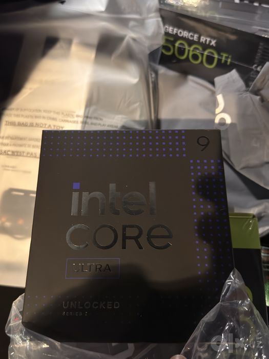 Intel Ultra 9 285K