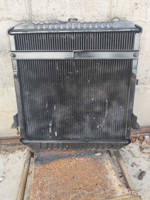 Радиатор для Isuzu