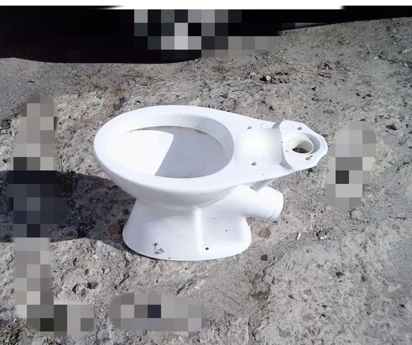 Унитаз без бочка б/у для ремонта