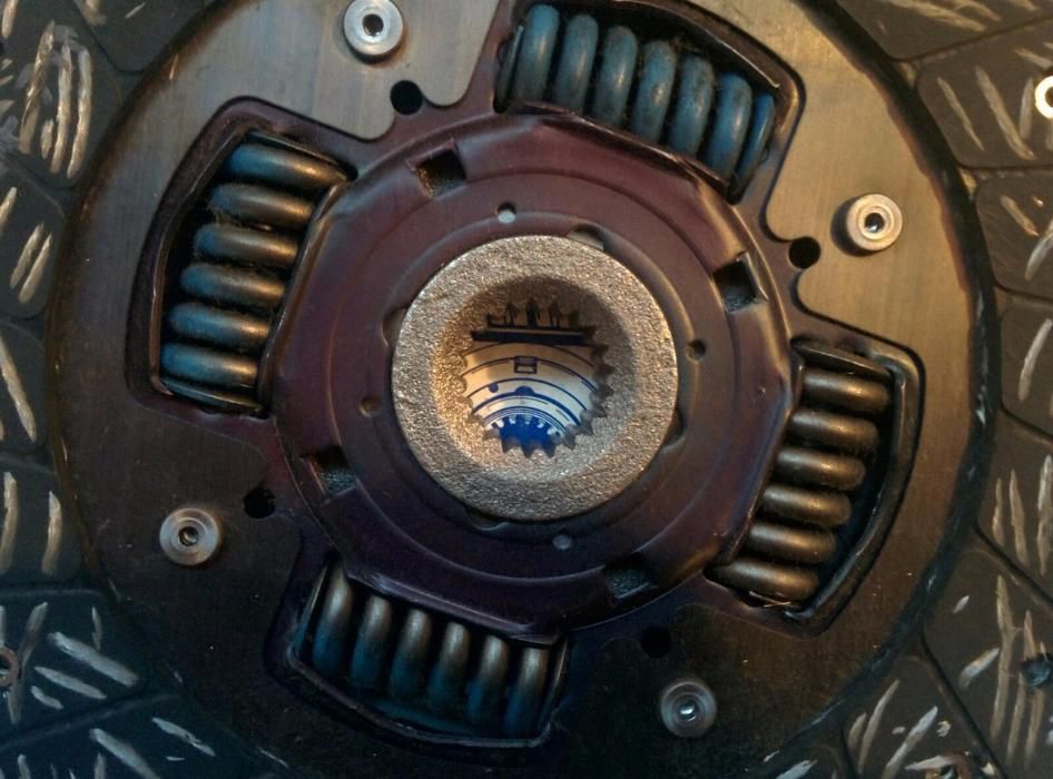 Диск сцепления Subaru Exedy