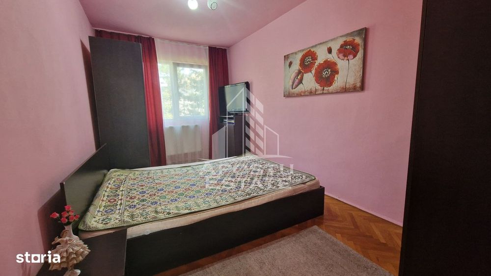 Apartament de vanzare cu 3 camere, centrala proprie, zona Dacia