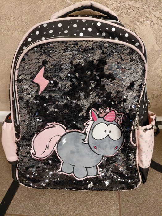 Ученическа раница за момиче