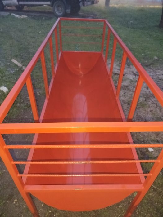 Хранилки за животни