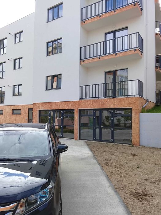 Inchiriez apartament cu 2 camere