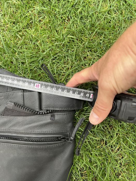 Pantaloni moto piele marca Stretfighter marimea 52