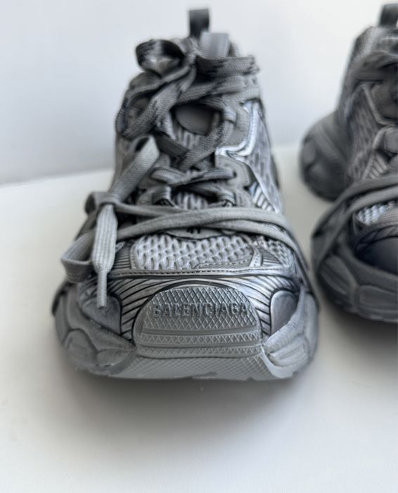 Новые кроссовки balenciaga