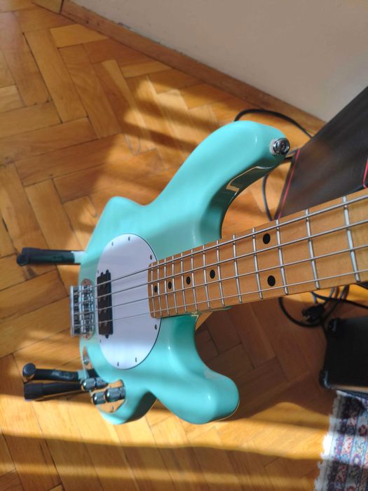 Sterling stingray ray 4 бас китара, sub, mint green