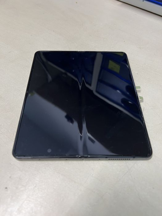 Display original samsung fold 4 / fold 5