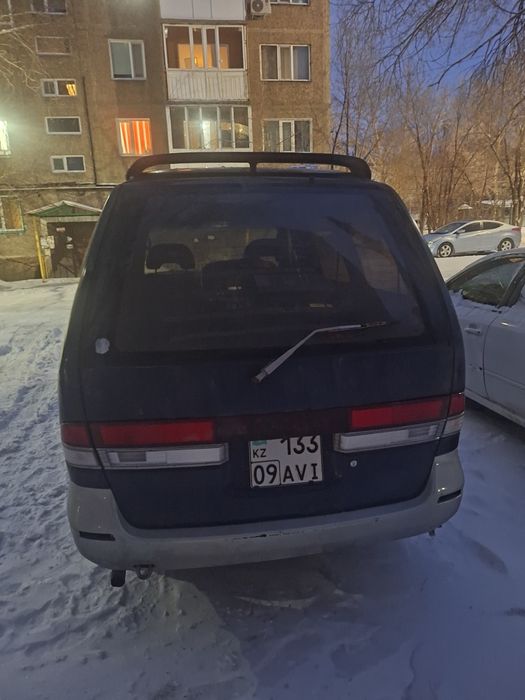 Продам Nissan largo