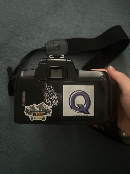 Camera pe film/Aparat pe film/Analog