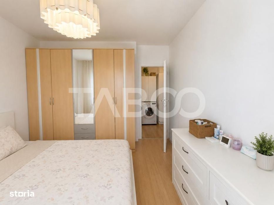 Apartament decomandat de vanzare 2 camere etaj 1 lift balcon bloc nou — fotografia 1