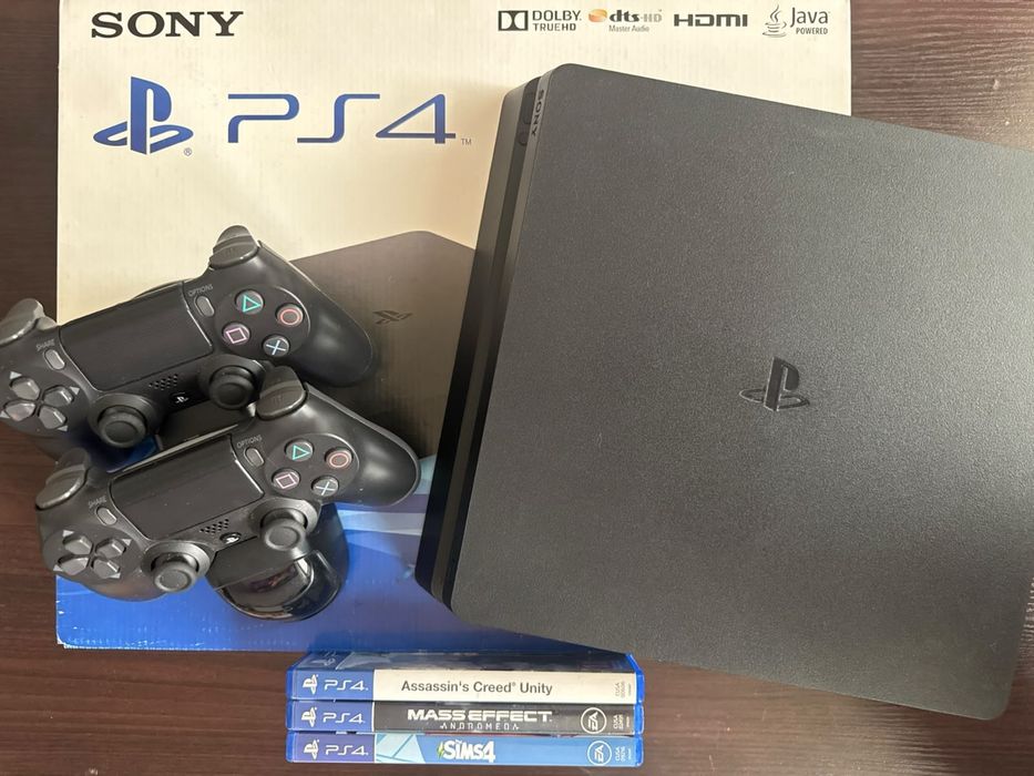 Продам PS 4 Slim, 1 тб