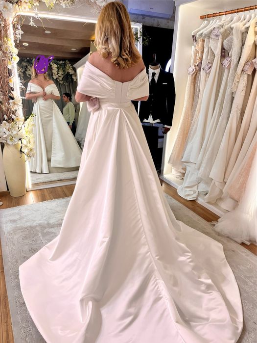 Royals rochie de mireasa+cadou