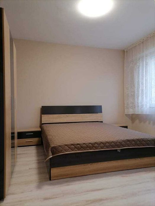 Дава се под наем Двустаен апартамент в Бургас, Меден рудник - зона В - 66 кв.м за 306 € - Снимка #1