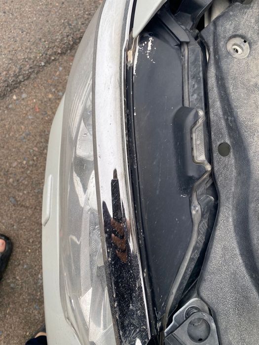 Camry 55 фара правая оригинал