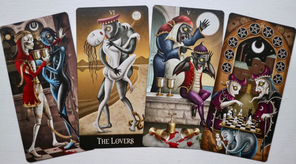 Таро безумной луны. Deviant moon tarot