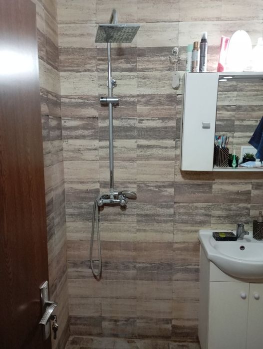 Продава се Тристаен апартамент в Ямбол, Златен рог - 78 кв.м за 1154 €/кв.м - Снимка #18