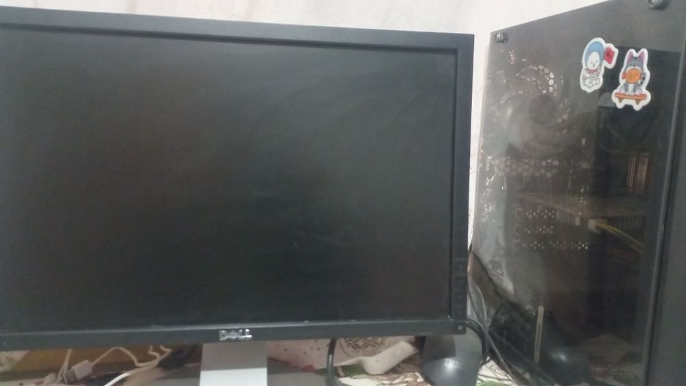 Vând sau schimb cu diverse monitor Dell